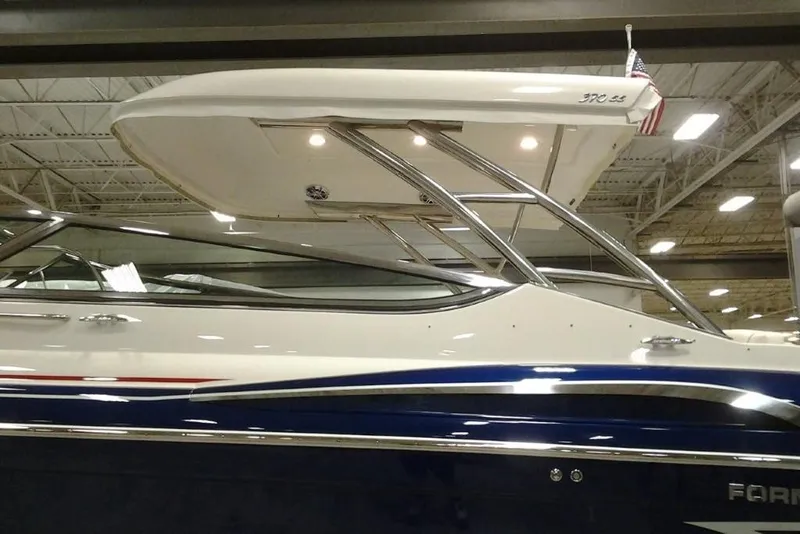 Slide: The Image of Formula 370 Super Sport 2018 - 75