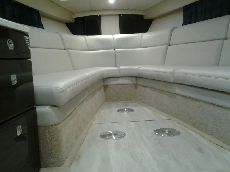 Slide: The Image of Formula 370 Super Sport 2018 - 8