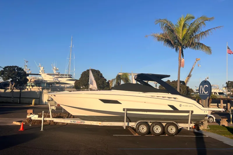 The Image of Cruisers 338 Bow Rider 2019 - undefined