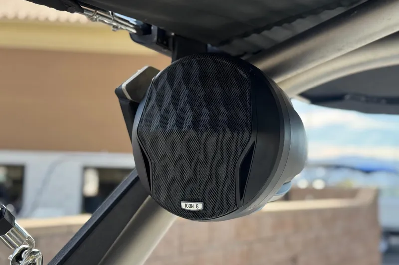 Slide: The Image of 2023 Malibu Wakesetter 21 LX boat speaker, close-up view. - 19