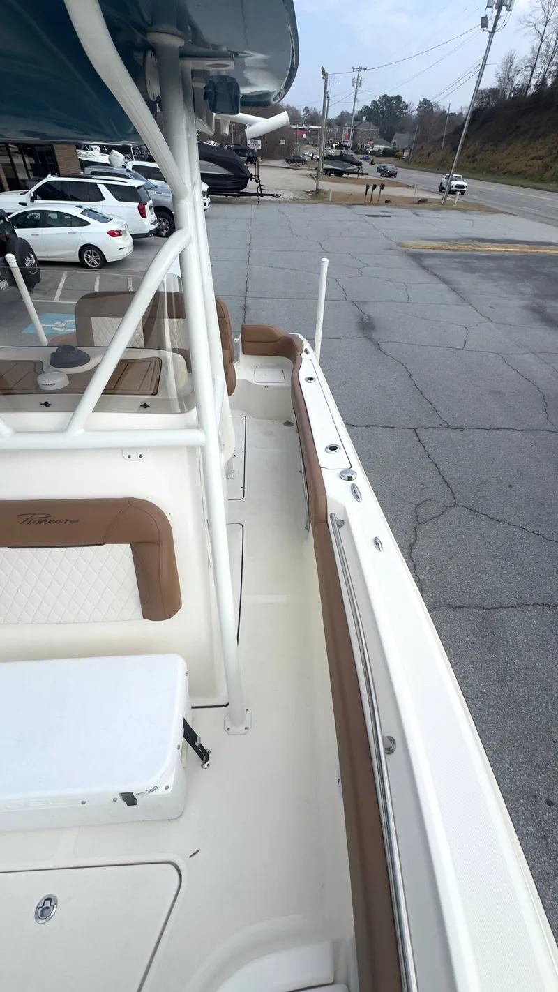 Slide: The Image of Pioneer 222 Islander 2022 - 14