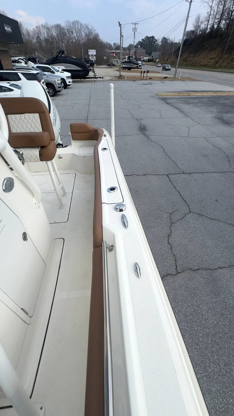 Slide: The Image of Pioneer 222 Islander 2022 - 17