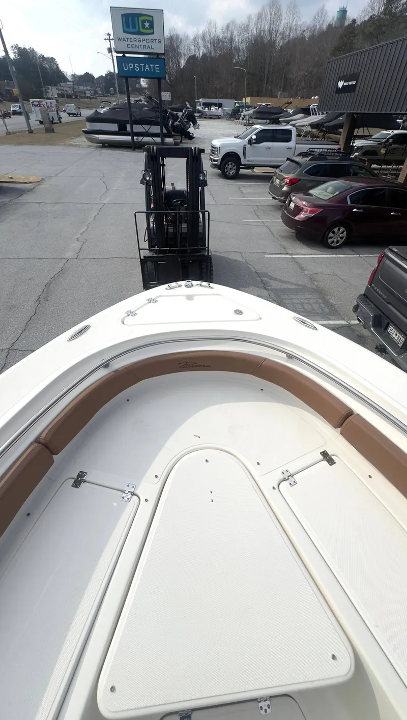 Slide: The Image of Pioneer 222 Islander 2022 - 9