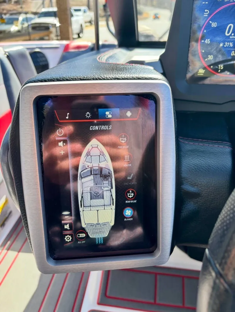 Slide: The Image of Malibu Wakesetter 20 VTX 2022 - 16