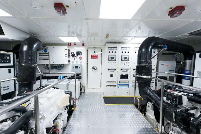 Slide: The Image of Engine room of Alpha Alfresco 125, 2020 model, featuring modern equipment. - 41