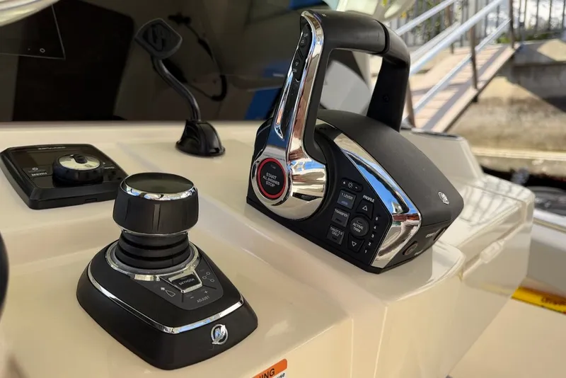 Slide: The Image of Control console of 2023 Scout 330 LXF with controls. - 36