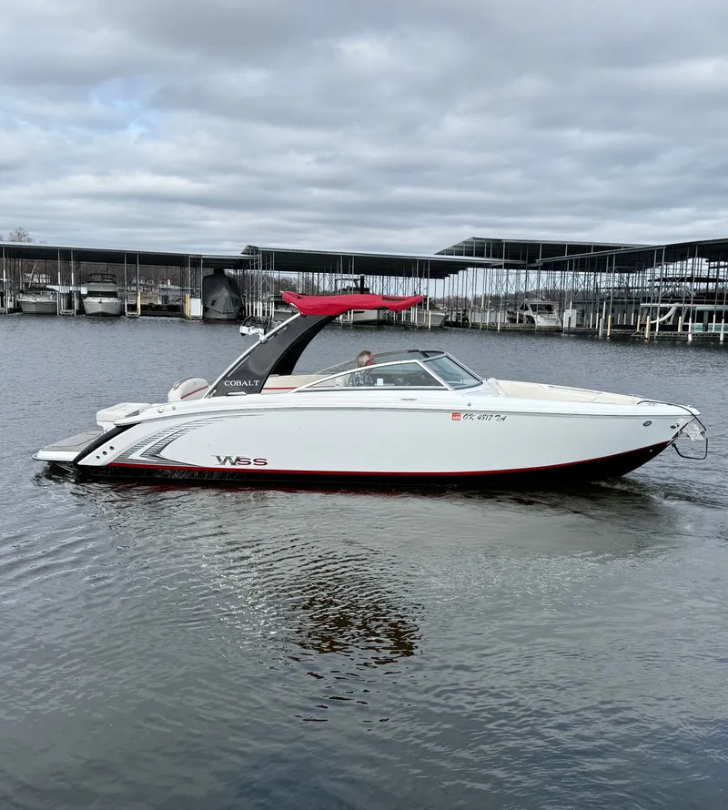 The Image of Cobalt R7 Surf 2018 - 1