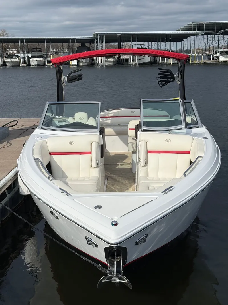 Slide: The Image of Cobalt R7 Surf 2018 - 9