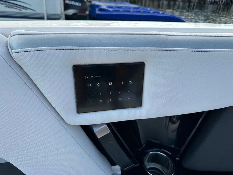 Slide: The Image of MasterCraft XStar 2020 - 15