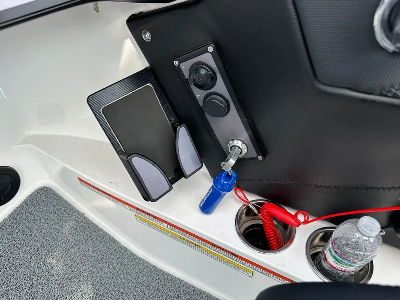 Slide: The Image of MasterCraft XStar 2020 - 17