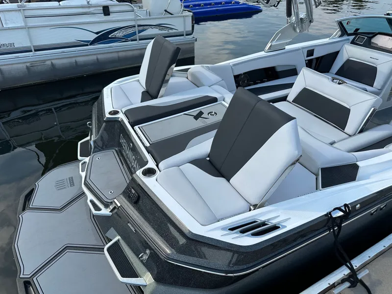 Slide: The Image of MasterCraft XStar 2020 - 8
