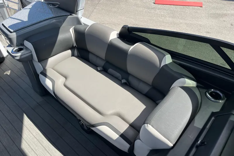 Slide: The Image of Luxurious seating on 2026 Avalon 2785 Excalibur Carbon Series boat, featuring modern design. - 33