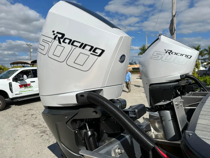 Slide: The Image of Twin Mercury Racing 500R engines on Avalon 2785 Excalibur Carbon Series boat. - 5
