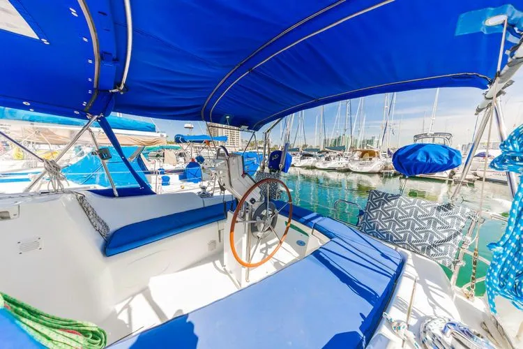 Slide: The Image of 2006 Beneteau 343 - Image 12 - 12