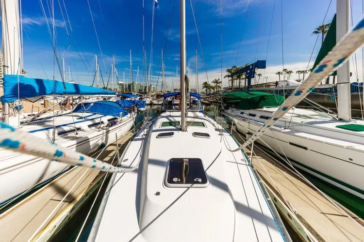 Slide: The Image of 2006 Beneteau 343 - Image 16 - 16