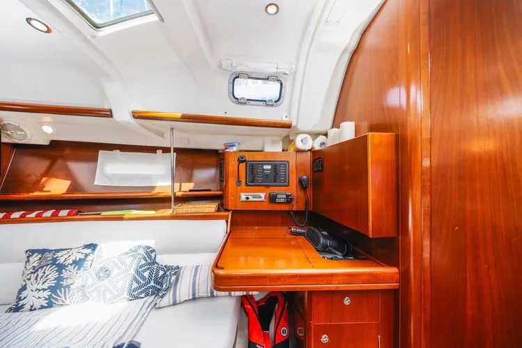 Slide: The Image of 2006 Beneteau 343 - Image 26 - 26