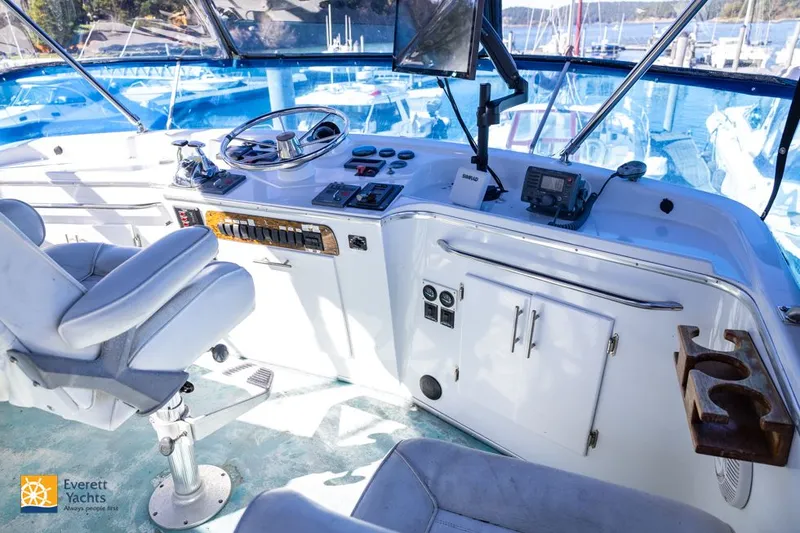 Slide: The Image of Tollycraft 40 Tri-Cabin Motor Yacht 1972 - 23