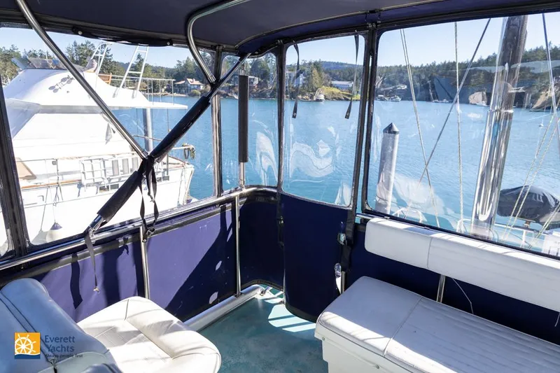 Slide: The Image of Tollycraft 40 Tri-Cabin Motor Yacht 1972 - 30