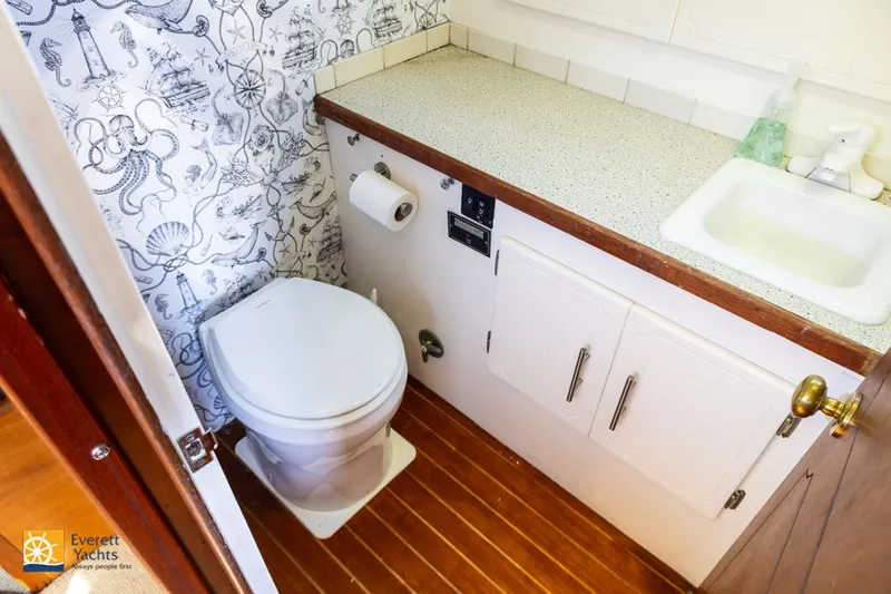 Slide: The Image of Tollycraft 40 Tri-Cabin Motor Yacht 1972 - 43