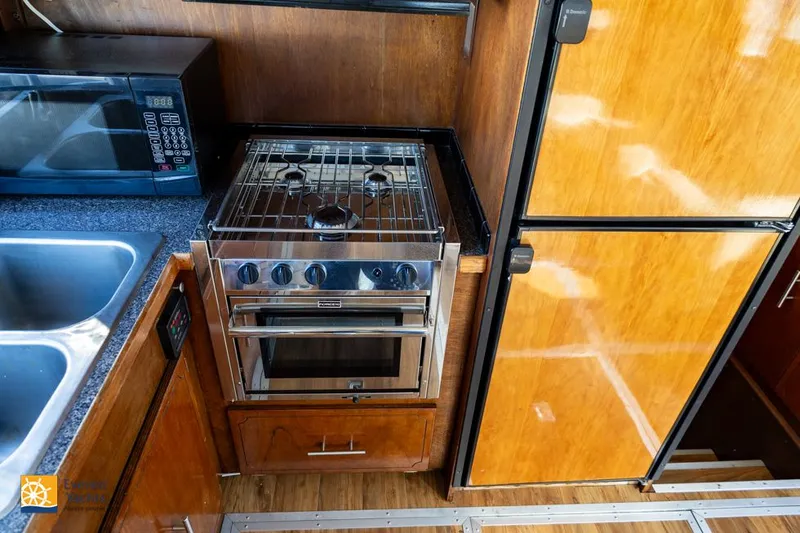Slide: The Image of Tollycraft 40 Tri-Cabin Motor Yacht 1972 - 49