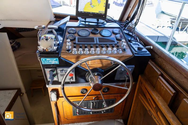 Slide: The Image of Tollycraft 40 Tri-Cabin Motor Yacht 1972 - 59