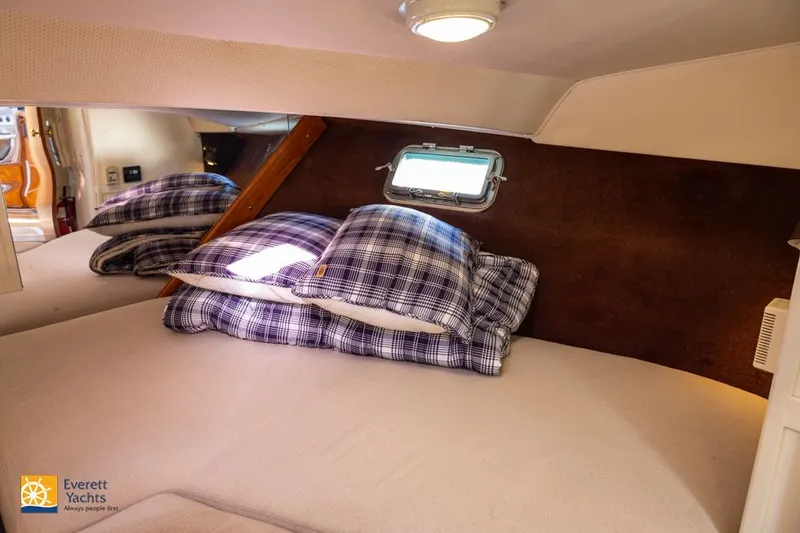 Slide: The Image of Tollycraft 40 Tri-Cabin Motor Yacht 1972 - 63
