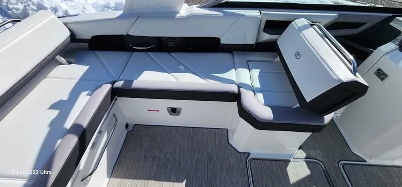 Slide: The Image of Cobalt R6 2021 - 21