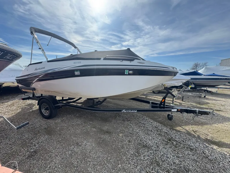 The Image of Hurricane SunDeck Sport 192 RLOB 2018 - 1
