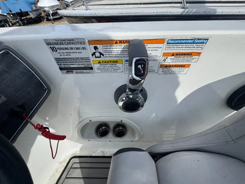 Slide: The Image of Hurricane SunDeck Sport 192 RLOB 2018 - 13