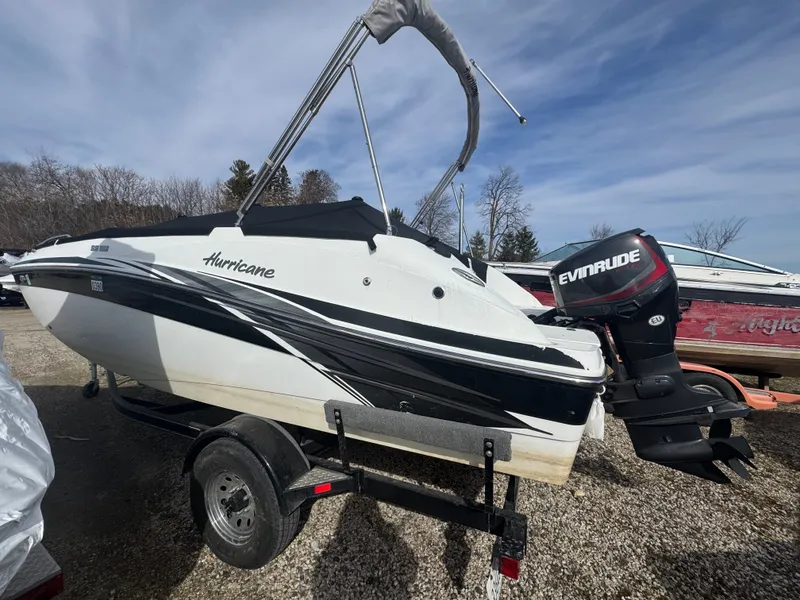 Slide: The Image of Hurricane SunDeck Sport 192 RLOB 2018 - 4