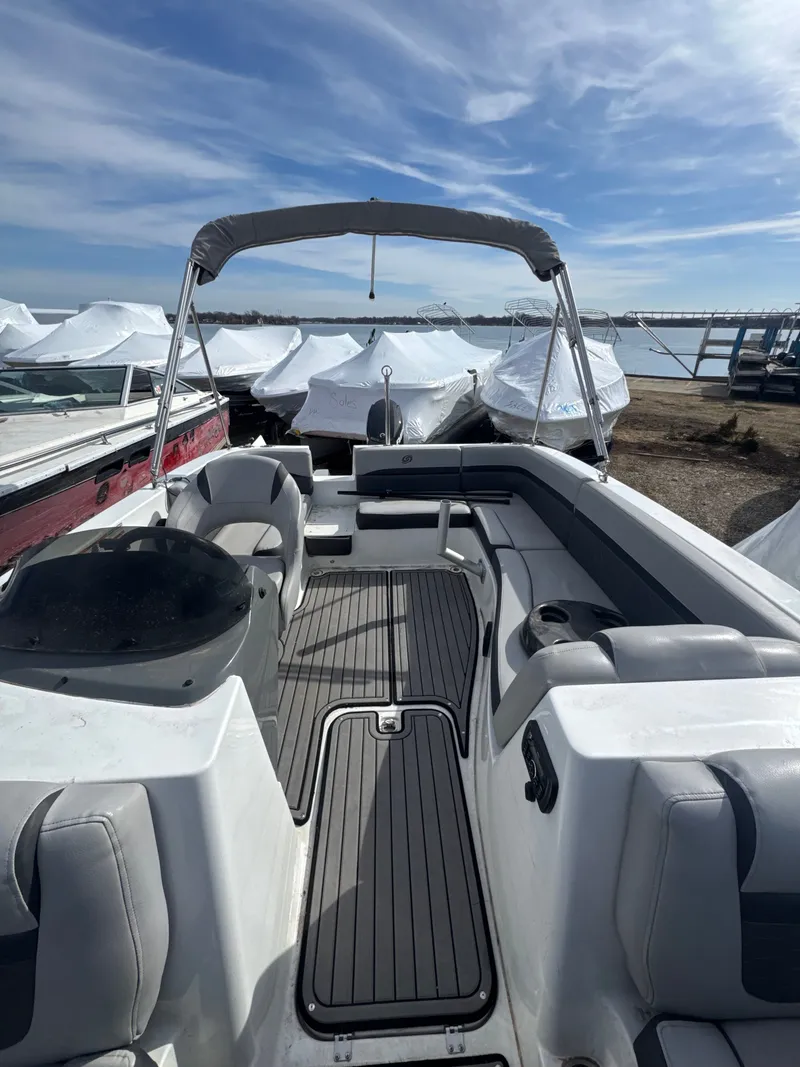 Slide: The Image of Hurricane SunDeck Sport 192 RLOB 2018 - 5