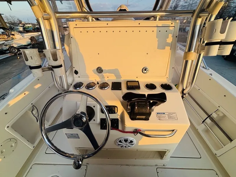 Slide: The Image of World Cat 270 SF 2007 - 13