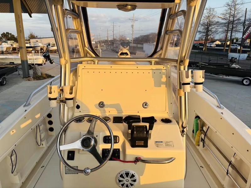 Slide: The Image of World Cat 270 SF 2007 - 18