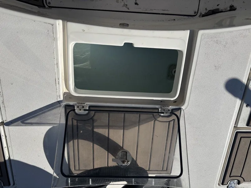 Slide: The Image of Sea Born FX24 Bay 2021 - 8