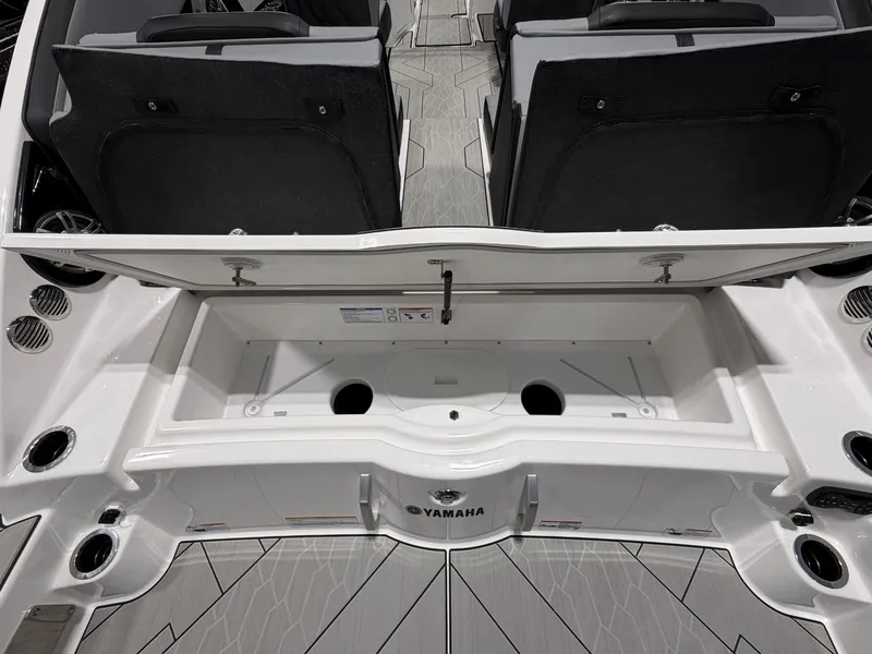 Slide: The Image of Yamaha 222XD 2026 - 32