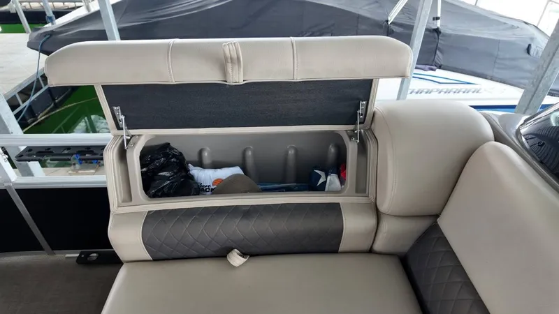 Slide: The Image of Sun Tracker Fishing Barge 22 2022 - 16