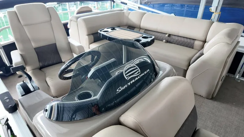 Slide: The Image of Sun Tracker Fishing Barge 22 2022 - 19