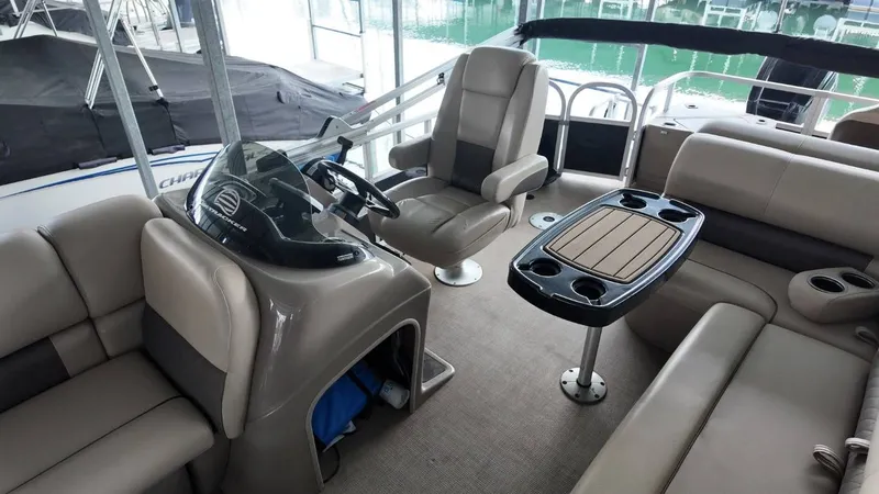 Slide: The Image of Sun Tracker Fishing Barge 22 2022 - 21