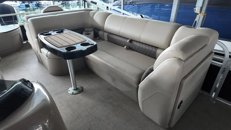 Slide: The Image of Sun Tracker Fishing Barge 22 2022 - 38