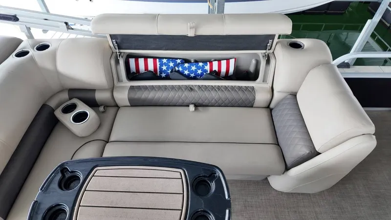 Slide: The Image of Sun Tracker Fishing Barge 22 2022 - 40