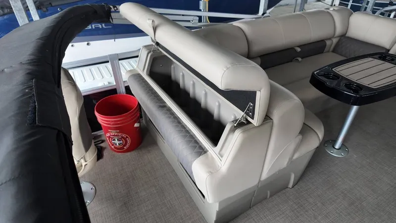 Slide: The Image of Sun Tracker Fishing Barge 22 2022 - 44