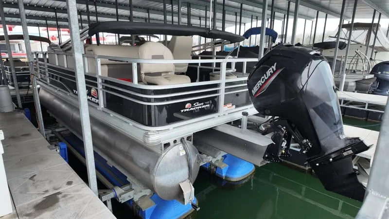 Slide: The Image of Sun Tracker Fishing Barge 22 2022 - 56