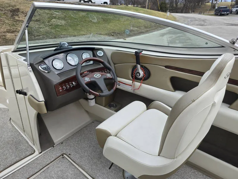 Slide: The Image of Sea Ray 210 Select 2007 - 13