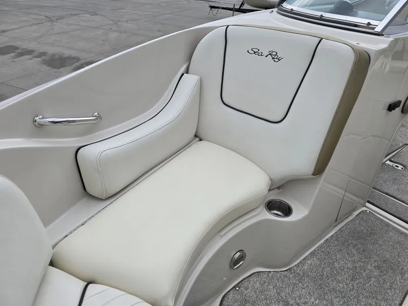 Slide: The Image of Sea Ray 210 Select 2007 - 21
