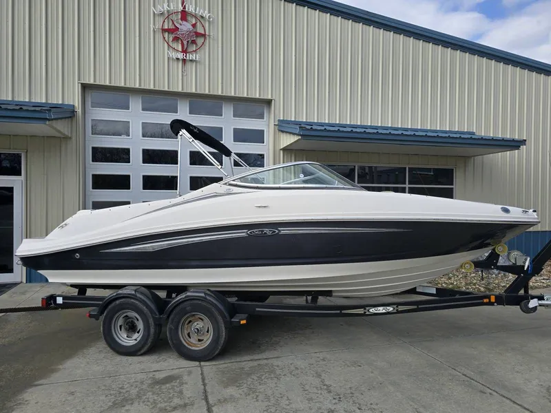 Slide: The Image of Sea Ray 210 Select 2007 - 7