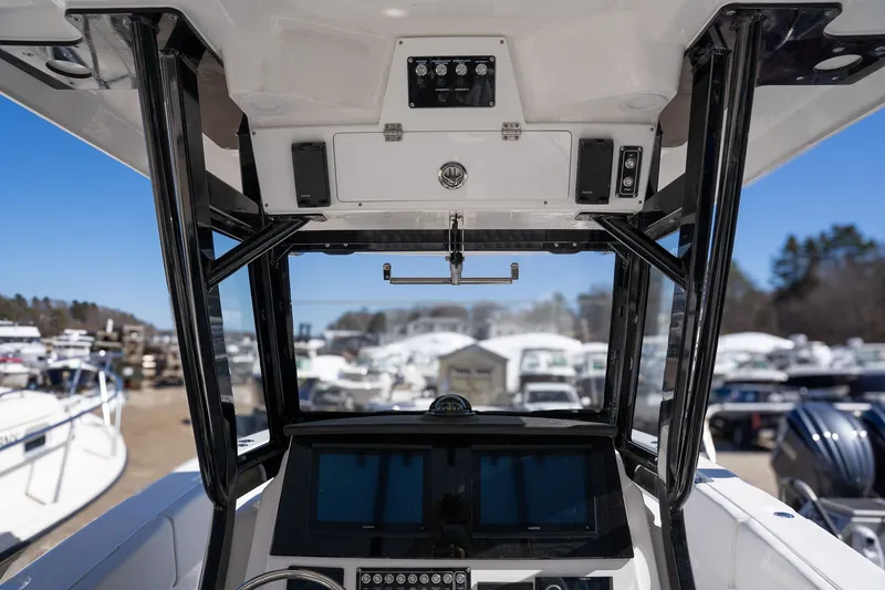 Slide: The Image of Sea Fox 288 Commander 2026 - 15