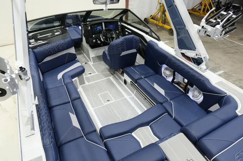 Slide: The Image of Centurion Ri230 2026 - 13