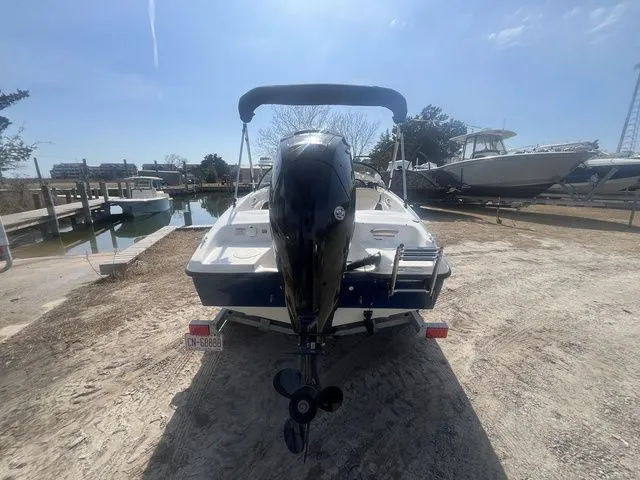 Slide: The Image of Bayliner 160 Bowrider 2021 - 4