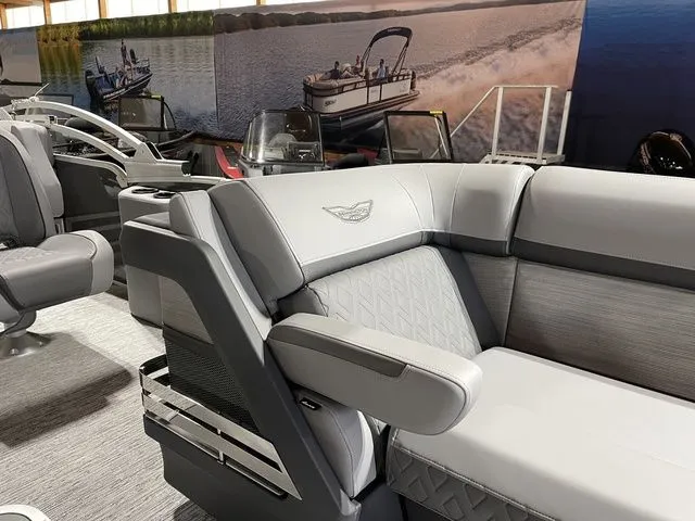 Slide: The Image of Bennington M Swingback 24 MSB 2026 - 20