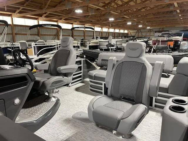 Slide: The Image of Bennington M Swingback 24 MSB 2026 - 21